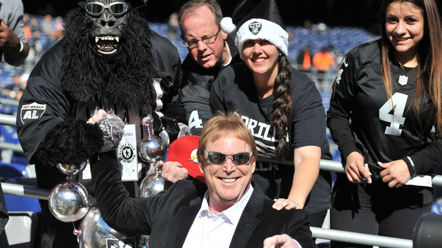 Report: Raiders to submit relocation papers for Vegas move
