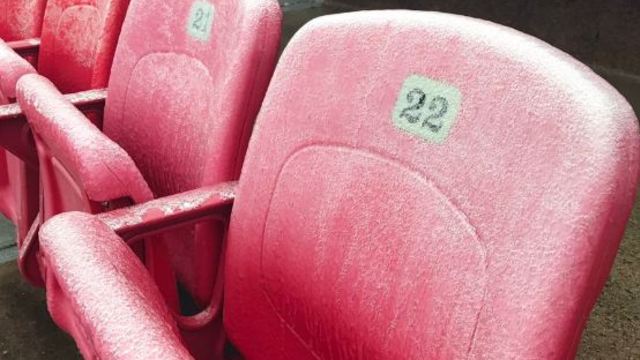 Seats covered in ice at Chiefs' stadium ahead of playoff game