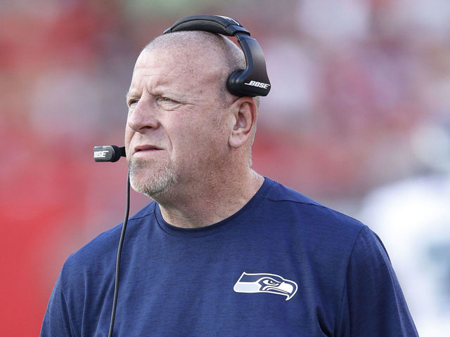 Seahawks fire offensive line coach Tom Cable