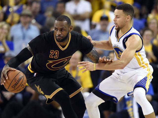 LeBron calls Warriors-themed Halloween party 'water under the bridge'