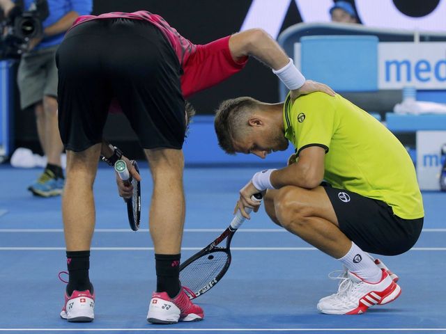 Watch: Wawrinka smashes opponent's family jewels