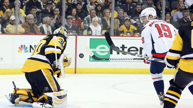 Watch: Ovechkin checks 2 Penguins, Oshie sets up Backstrom goal