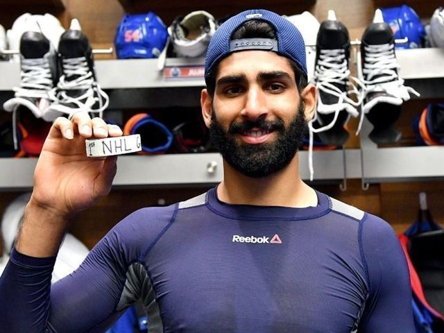 Watch Oilers Khaira Is 3rd Player Of Punjabi Descent To Score In Nhl Thescore Com