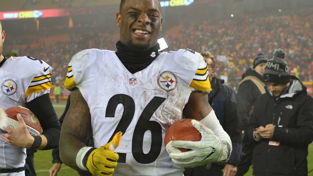 Steelers GM on Bell's holdout: 'It hurts him not to be here'
