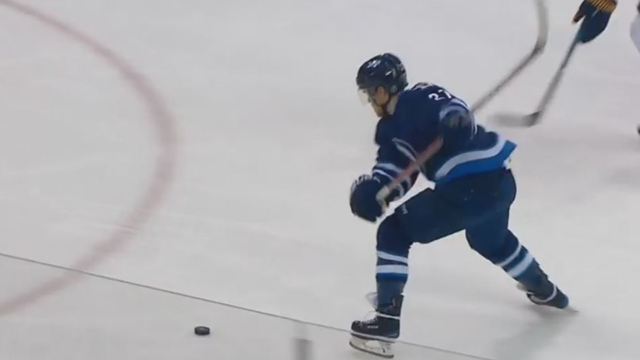 Jets' Ehlers wires precise slap shot past Copley