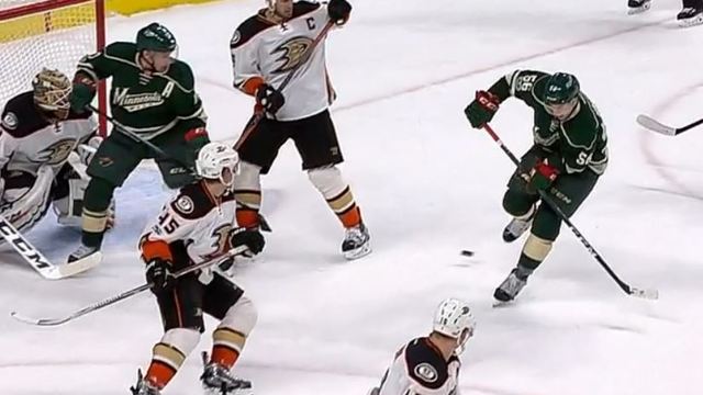 Haula's deft tip-in part of 2-minute 3rd-period blitz as Wild stun Ducks