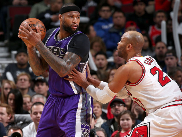 Cousins livid after Wade gets better of him in Bulls' win over Kings
