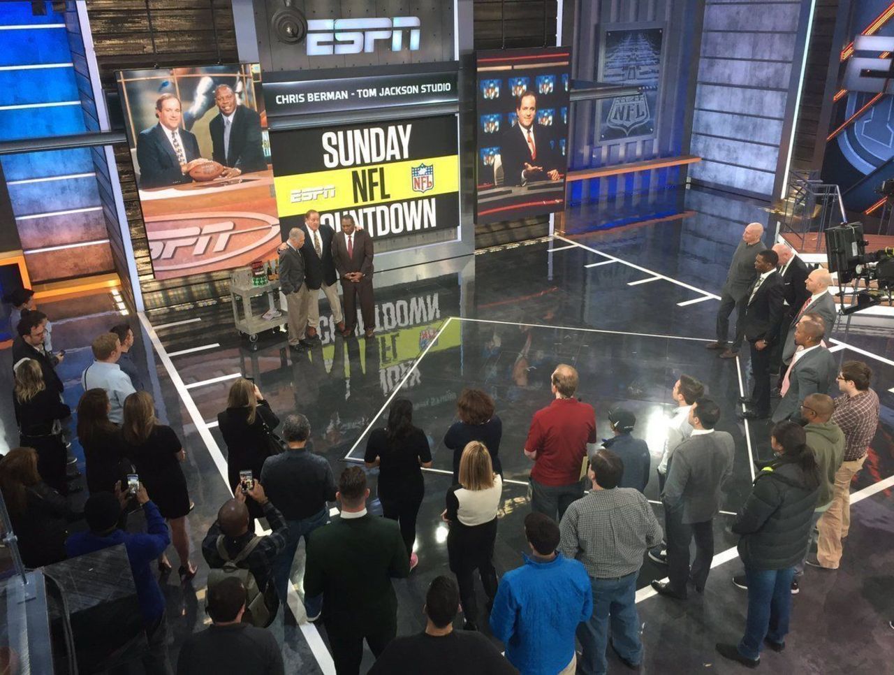 Watch: ESPN surprises Chris Berman during final 'Sunday NFL Countdown'