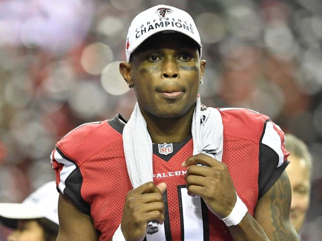 Falcons' Jones, Sanu exit with injuries vs. Bills