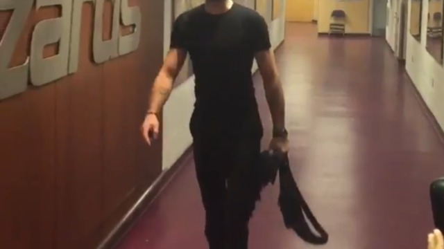 Wizards arrive to game vs. Celtics donning all black