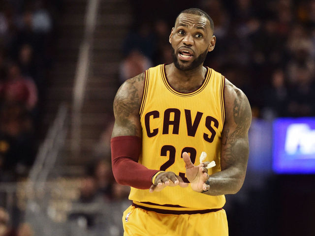 LeBron calls Carmelo-Cavs trade rumor 'fantasy basketball'