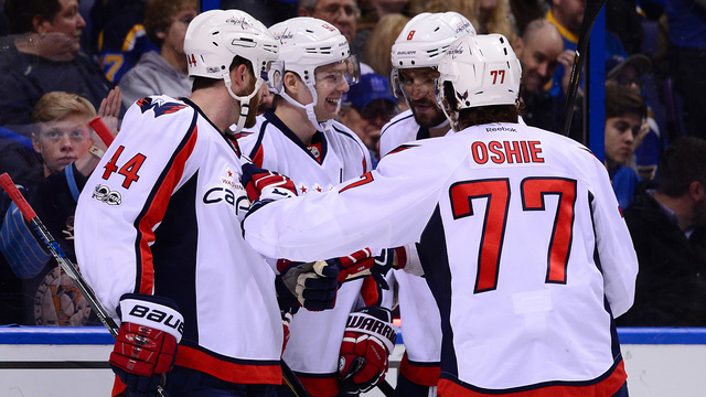 Capitals down Lightning, become 1st team to clinch playoff berth