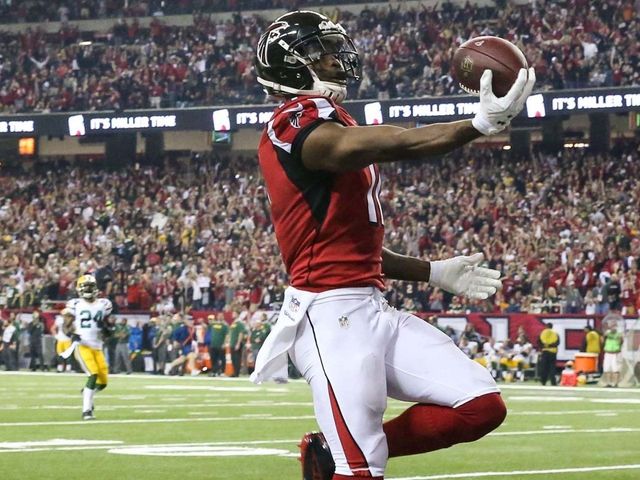 Julio Jones questionable to return with hip injury