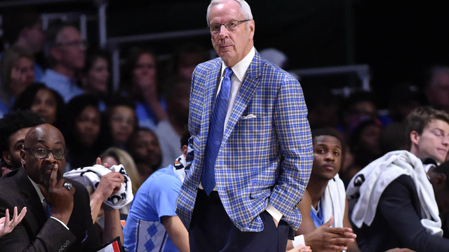 Watch: Roy Williams slams chair during timeout
