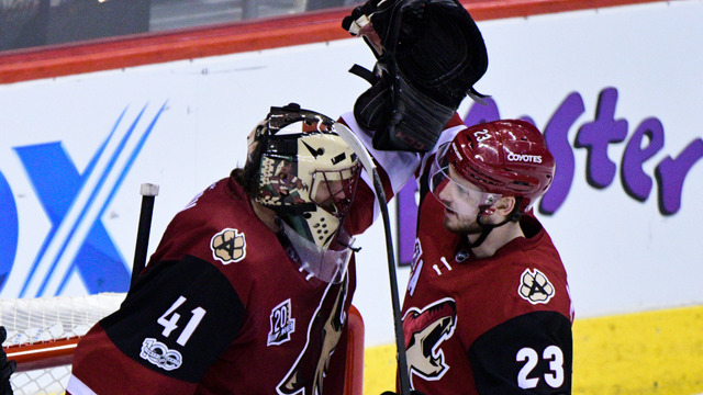 Coyotes survive rally to hand Devils 10th straight loss
