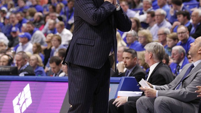 Kentucky's woes against ranked opponents continue