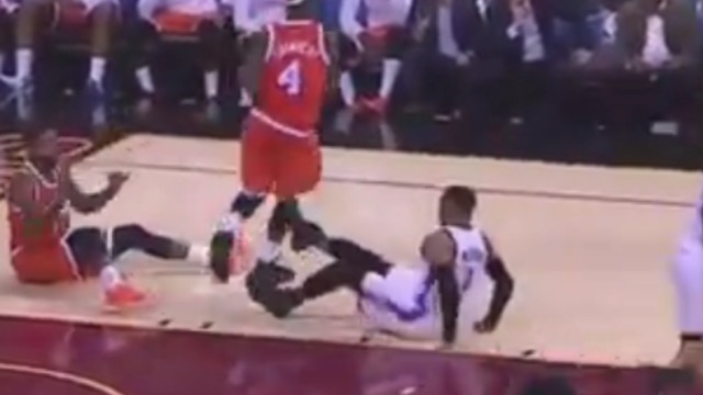 Westbrook tries to trip Shumpert with sweeping kick