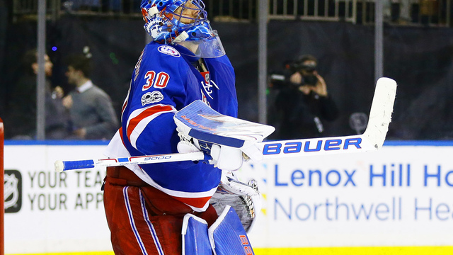 Lundqvist yanked again in shaky 3-goal outing vs. Blue Jackets