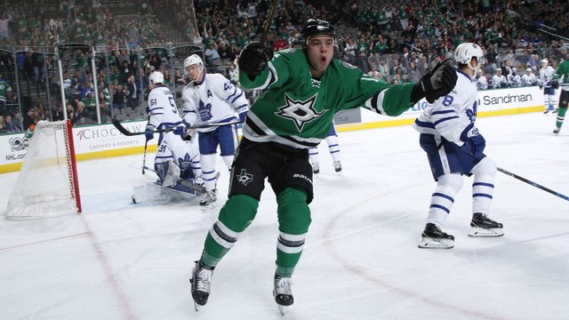 Maple Leafs allow 5 1st-period goals in loss to Stars