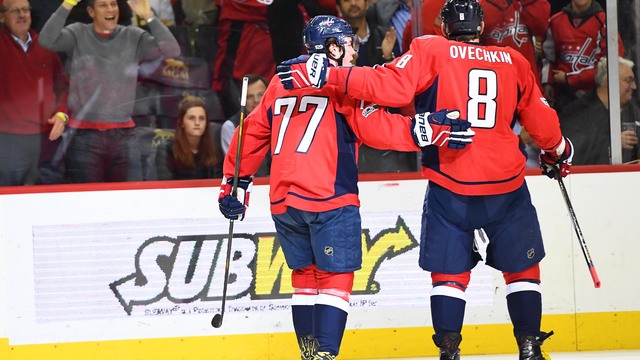 Ovechkin eclipses Gretzky and Francis in the same night