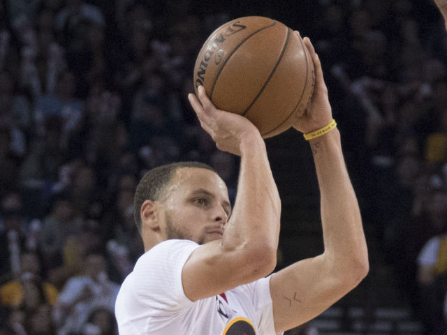 Steph Curry passes Rashard Lewis for 12th on NBA's all-time 3-pointers list
