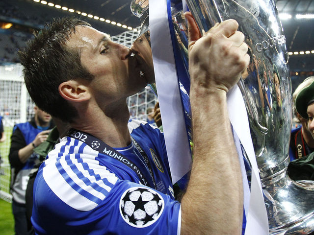 Chelsea legend Lampard announces retirement
