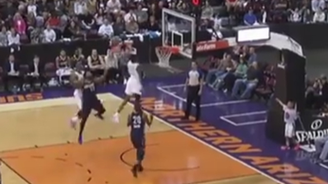 Watch: The best dunks from the 2017 dunk contestants