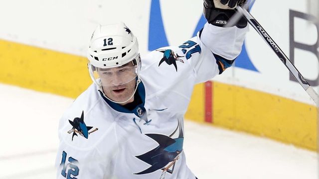 Report: Marleau has 2-year offer to return to Sharks