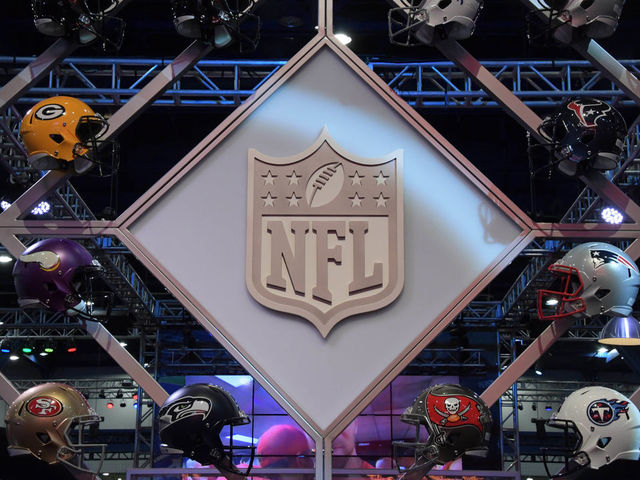 Report: NFL informs teams of 2018 franchise-tag salaries