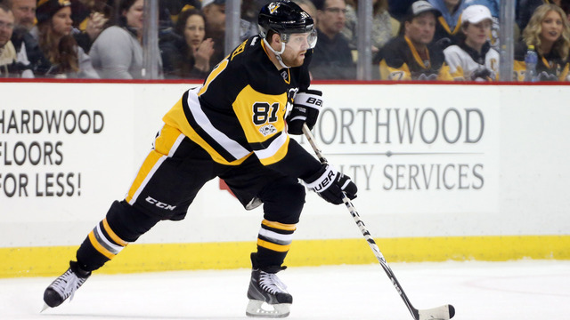 Watch: Kessel flips puck over net, Hornqvist bats in goal