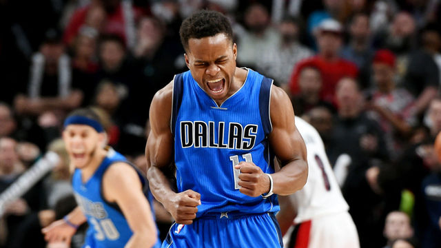 Report: Mavericks tender qualifying offer to Ferrell