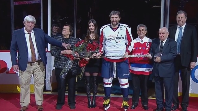 Ovechkin honored with golden stick for 1,000th point