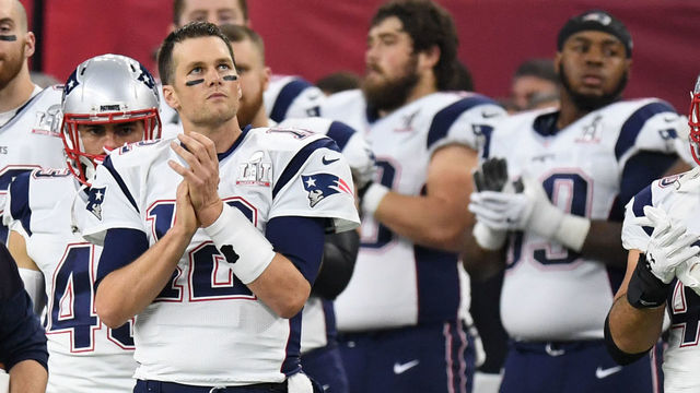 Brady only wants to keep his Super Bowl LII jersey if Patriots win