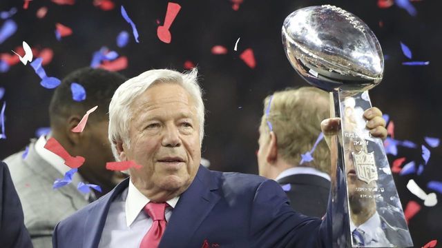 Patriots owner Robert Kraft, Bill Gates turned down chance to buy Liverpool