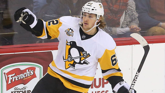 Penguins' Hagelin returns to lineup after 3-game injury absence
