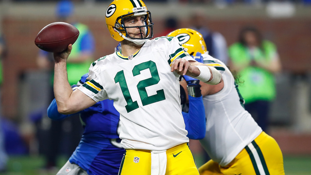 Rodgers, Packers yet to discuss new long-term deal
