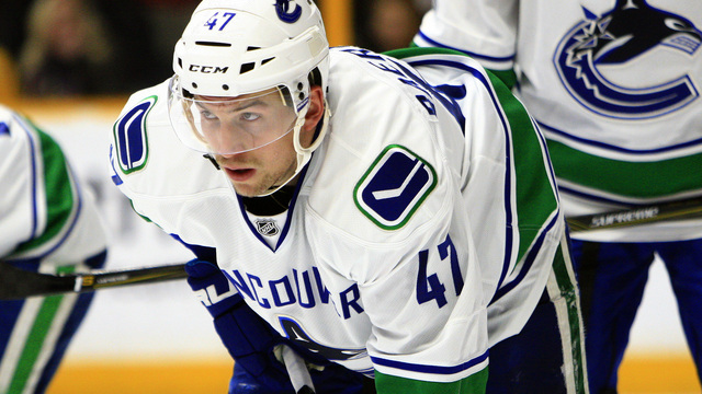 Baertschi exits contest vs. Predators with concussion