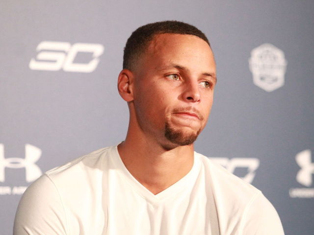 Curry refers to Trump as an 'ass,' but fine with UA CEO's support of POTUS
