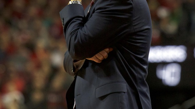 NCAA committee leaves No. 7 Wisconsin, Big Ten off initial top 16