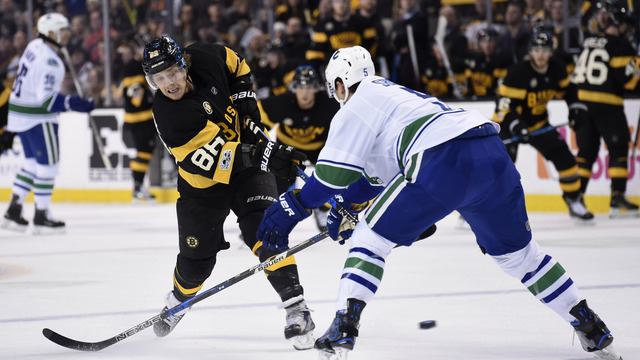 Watch: Pastrnak scores late beauty to seal victory for Bruins
