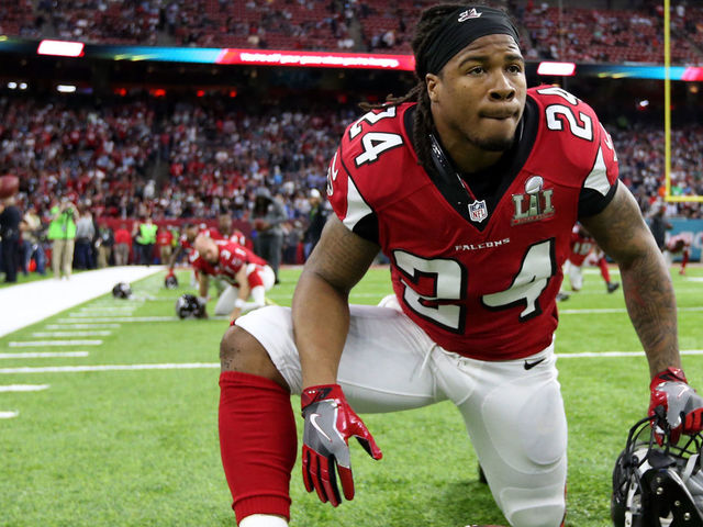 Falcons' Freeman to remain out vs. Buccaneers due to concussion