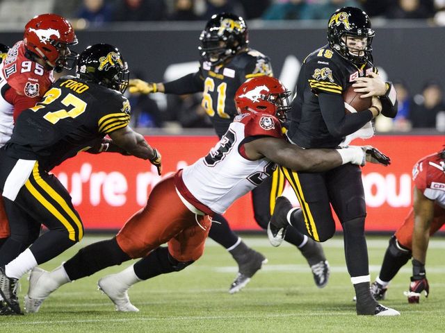 Stampeders bring back Micah Johnson on 2-year deal