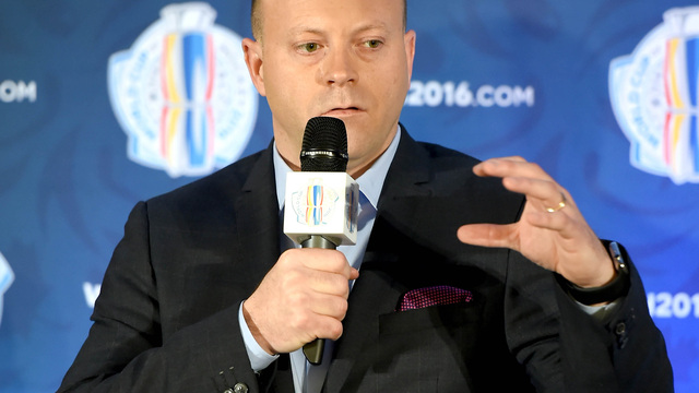 Blackhawks GM makes compelling argument for 3-point wins
