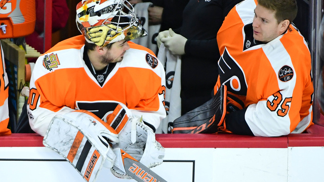 Flyers sign Neuvirth to 2-year contract extension