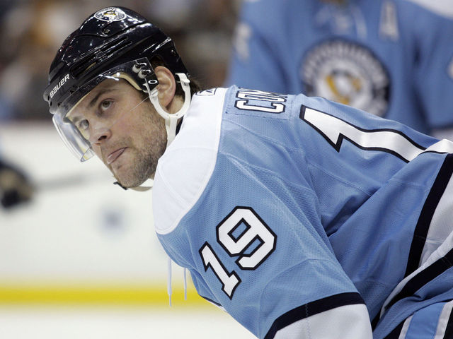Report: Former NHLer Mike Comrie under investigation for rape