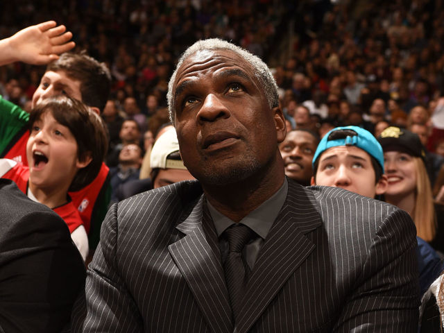 Oakley compares Dolan to Donald Sterling: 'It's that bad'