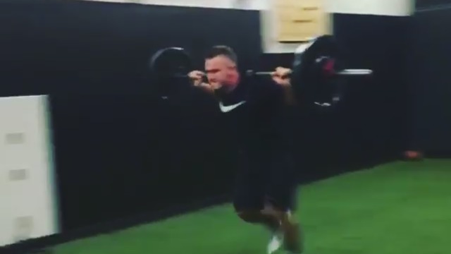 Trout's barbell sprint puts other offseason workouts to shame