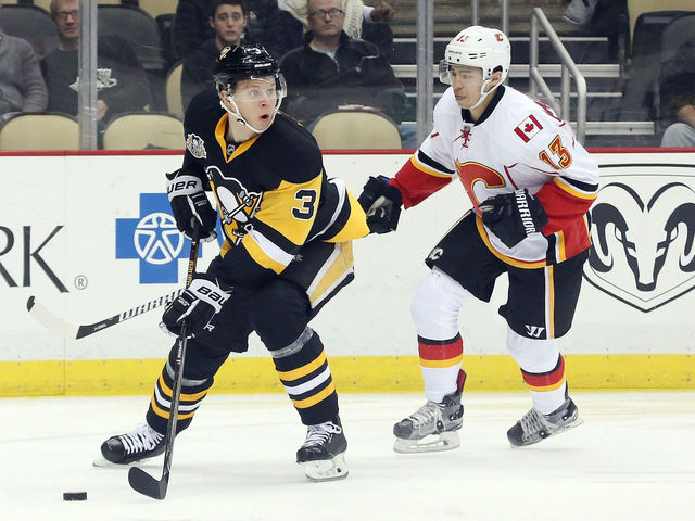 Penguins' Maatta out 6 weeks after hand surgery