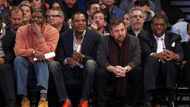 Oakley 'can't respect' former Knicks who sat with Dolan at MSG