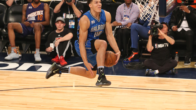 Gordon fails to replicate last year's dunk contest performance